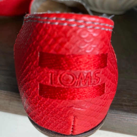 Shoes - Picture 3 of 3